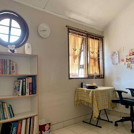 Guest House Sakura F3 Bogor Exteriér fotografie